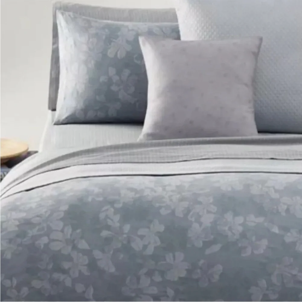 RARE Calvin Klein Damask Floral QUEEN Duvet Cover Light Ocean Blue Gray Jacquard